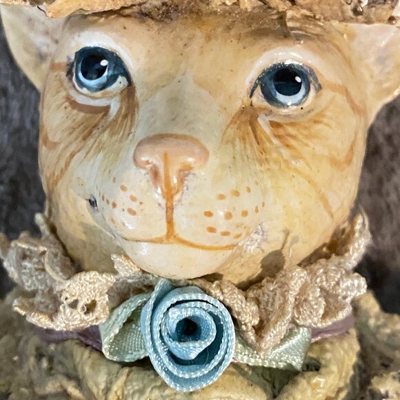 Vintage Wayne Kleski Katherine's Collection Victorian Cat Bust "Birdie" 8" Tall - Picture 8 of 9